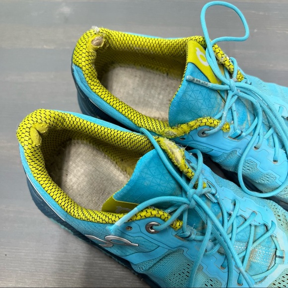 On Cloud X Sneaker - Picture 3 of 6